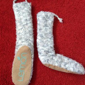 tall knit cozy fuzzy fleece reading socks NWOT